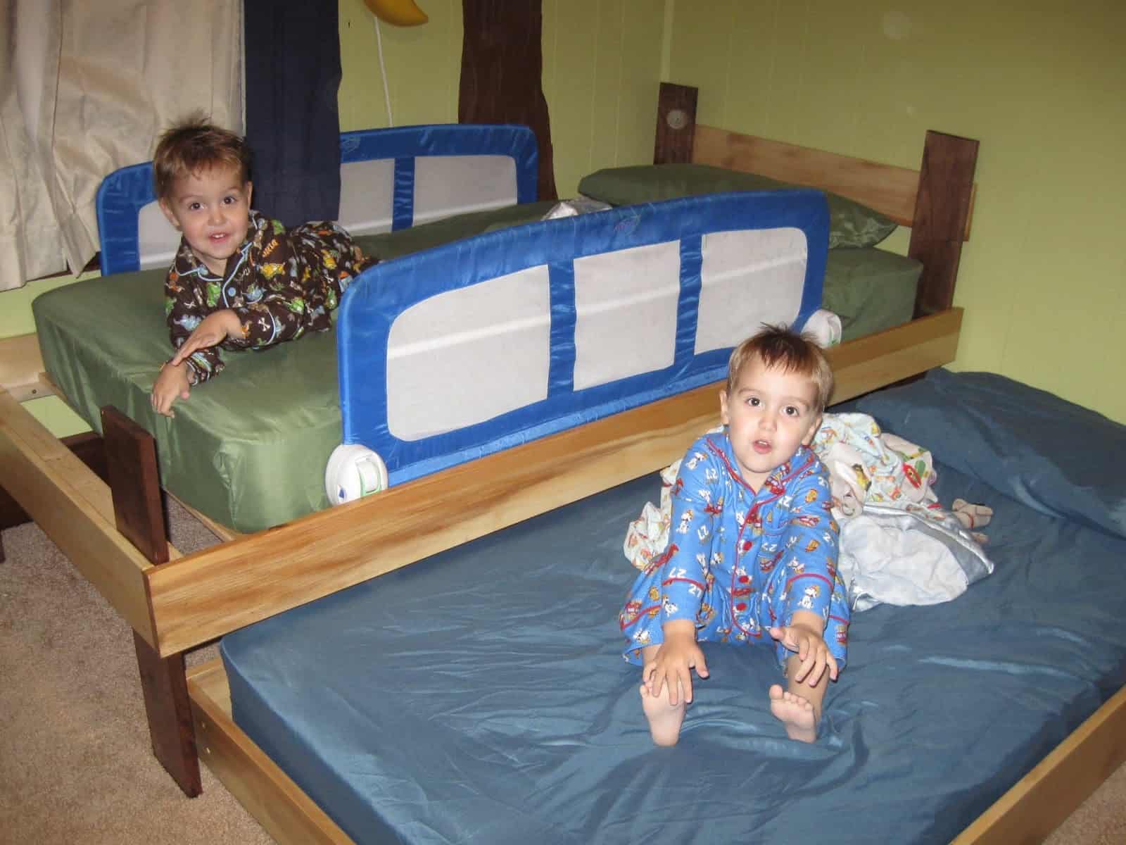 Trundle bed in kids room