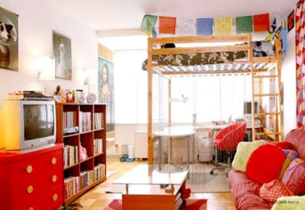 loft bed too close to ceiling