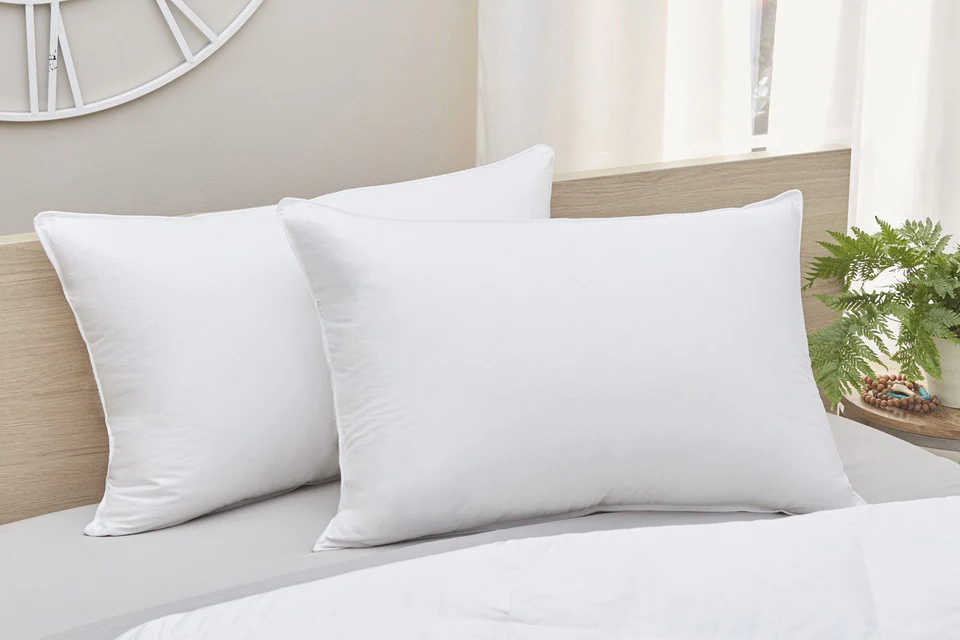 PlushBeds Sateen White Goose Down Pillow