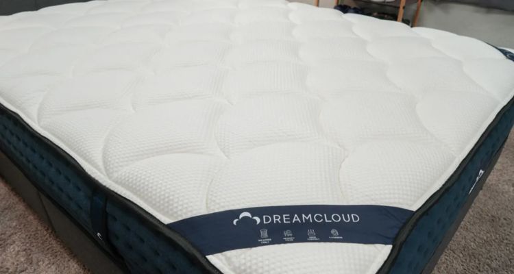 DreamCloud Mattress Sizes and Weight