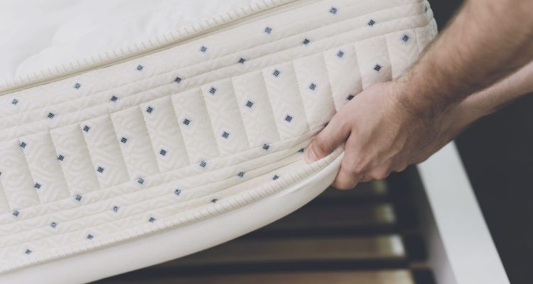 How to Lift a Heavy Mattress by Yourself