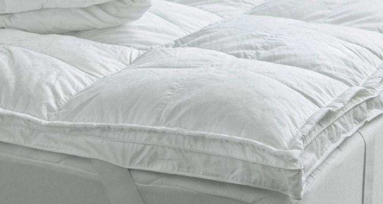 how to clean mattress topper