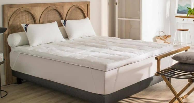 how long does a memory foam mattress topper last