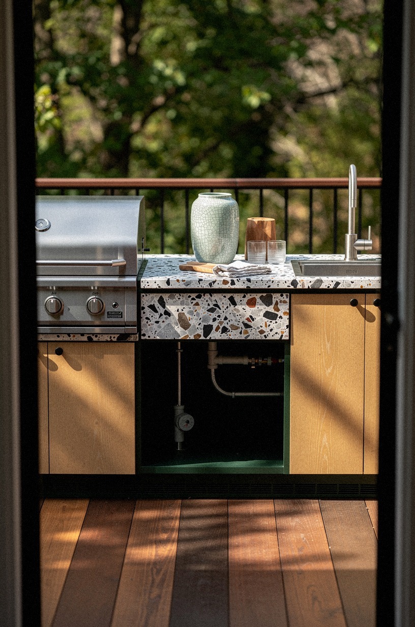 Frame the cooking wall with cedar screens