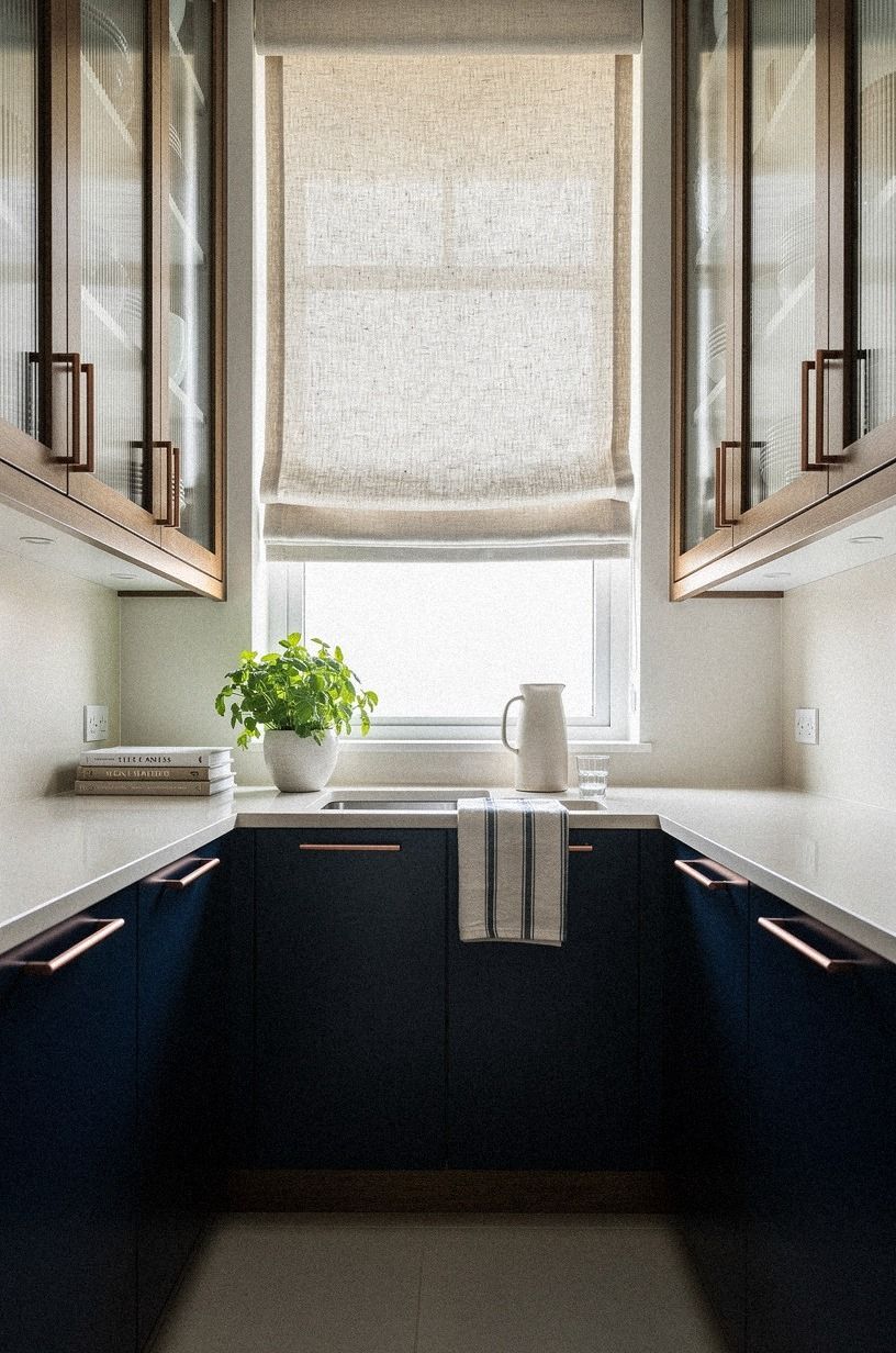 Mix reeded glass into upper cabinets for texture