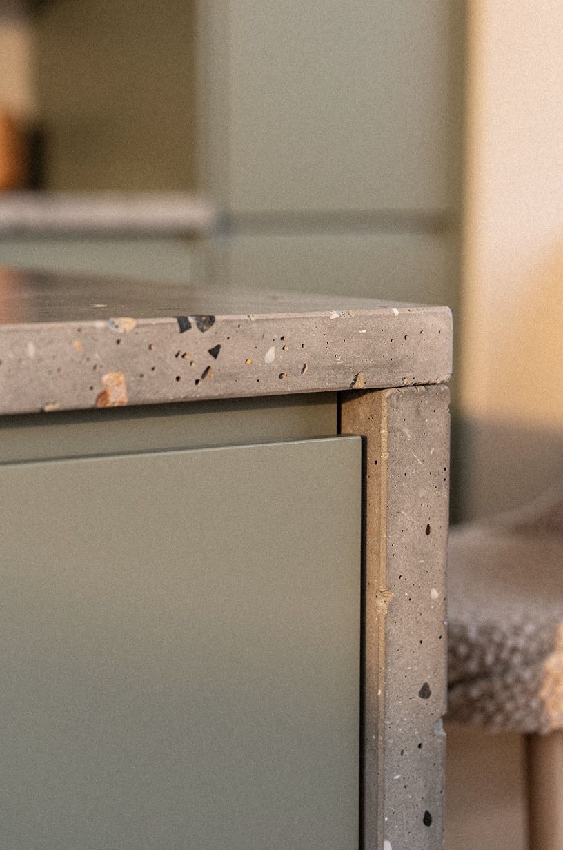 I Grounded Lowers In Putty Gray