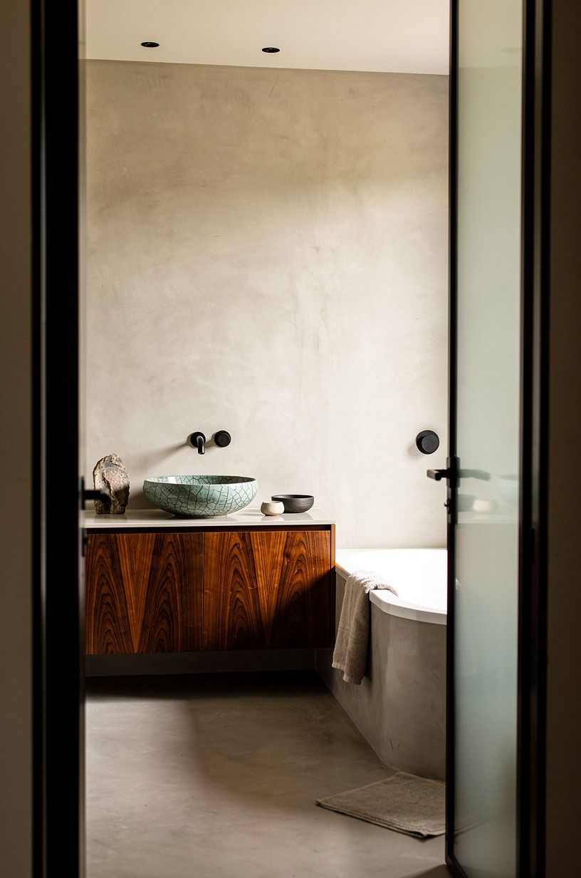 Use clouded microcement for spa softness