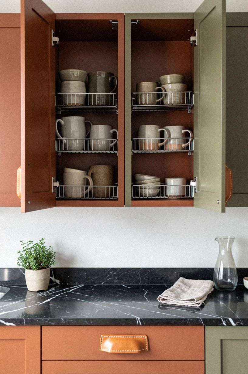 The IKEA KALLAX Mug Overflow Move