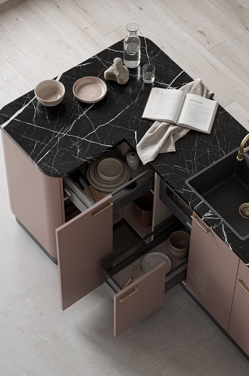 Use the No-Collision Pantry Plan at corners