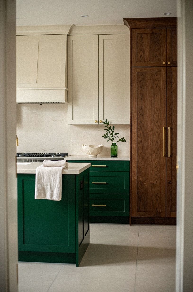 Paint the Lower Cabinets With the Two-Tone Cabinet Rule