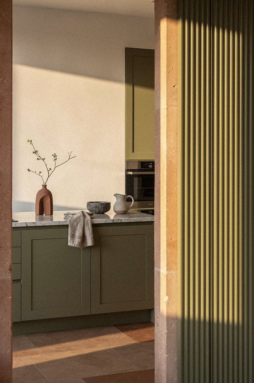 Shaker Doors Against One Fluted Detail