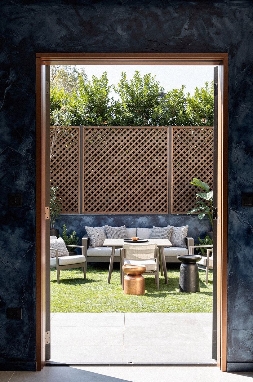 Swap a Solid Edge for Privacy Lattice