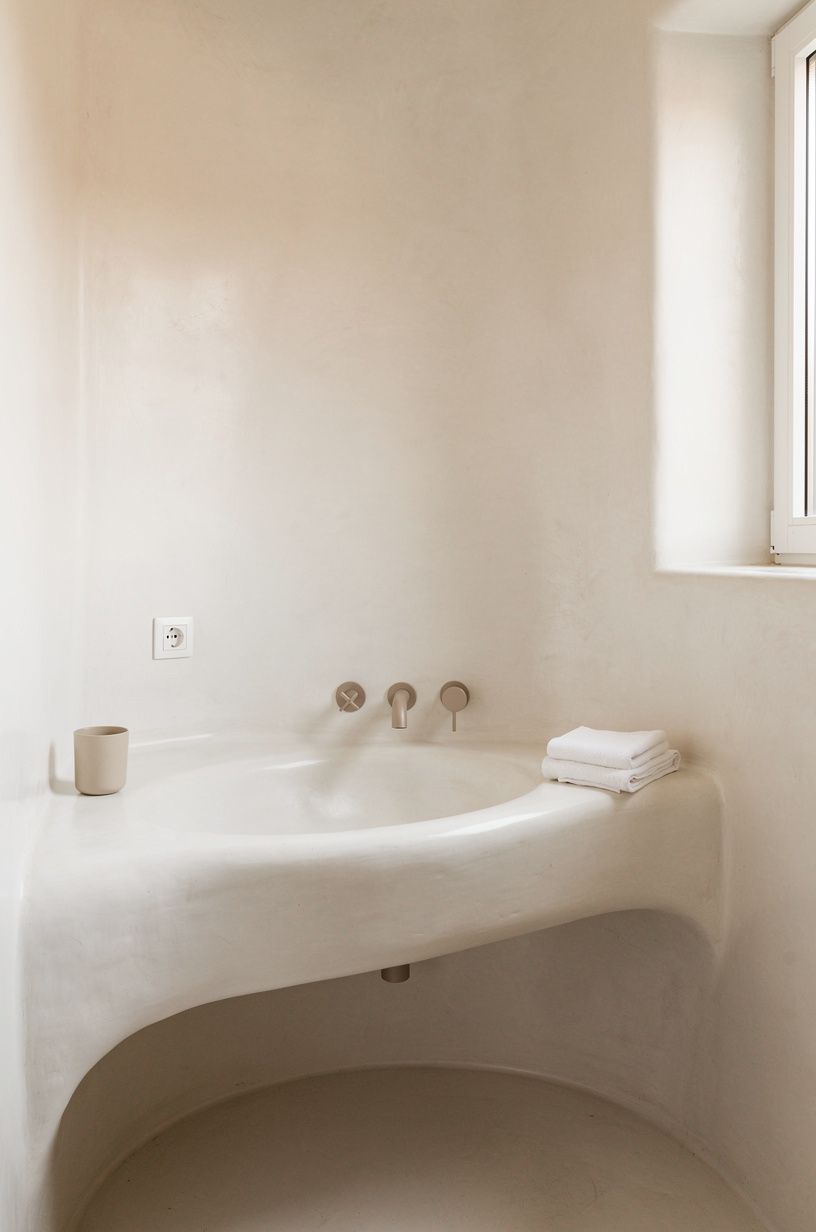 Float the walls with the Continuous Plaster Rule